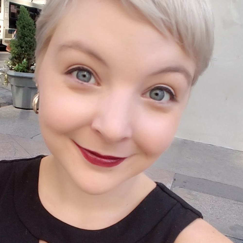 Meet your Posher, Jenna